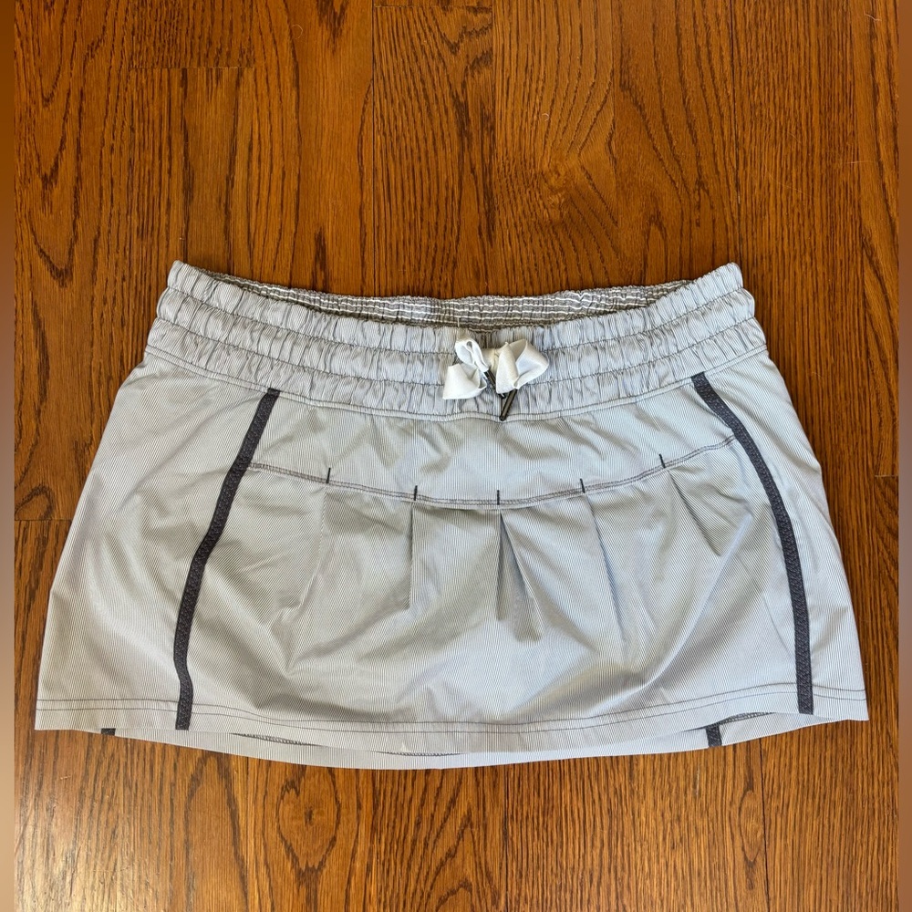 Old style lululemon tennis skirt